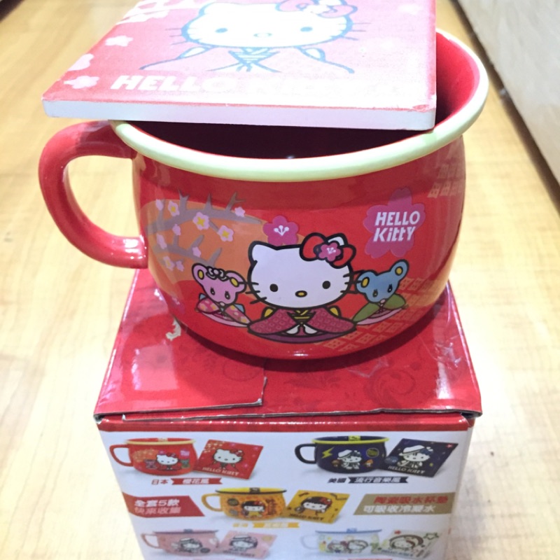 兩組Hello Kitty陶瓷大碗杯+杯墊 及小王子湯碗