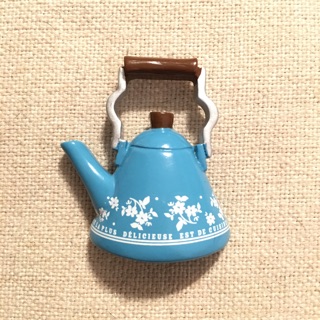 ❤生活小雜貨❤zakka 歐式 早餐壼 afternoon tea 碎花 冰箱磁鐵 吸鐵 精緻 現貨《藍綠色復古水壺》
