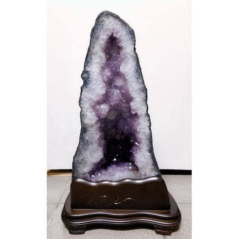 雲城水晶-金型紫水晶洞，開花，洞深，瑪瑙壁