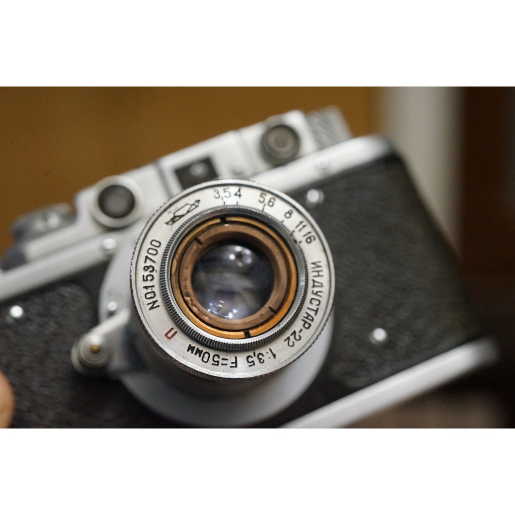 缺貨中，品相不錯Zorki S 俄國  Leica Copy RF加購 縮頭 50mm F3.5 L39鏡頭 一機一鏡