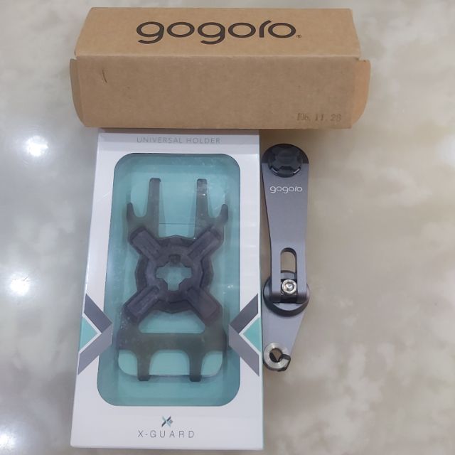Gogoro 原廠 鋁合金手機架 + 萬用矽膠套