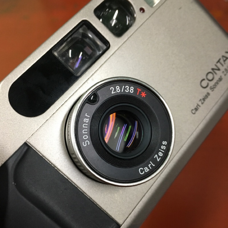 Contax T2