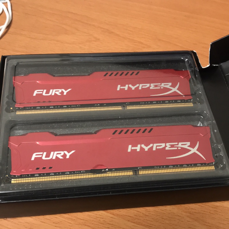 HyperX FURY 炫目紅 DDR3-1866 8GB*2桌上型超頻記憶體 近全新