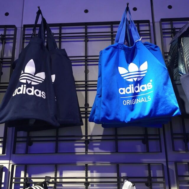 🇯🇵全新 日本新宿購入 Adidas 手提包 斜背包 寶藍色 藍色