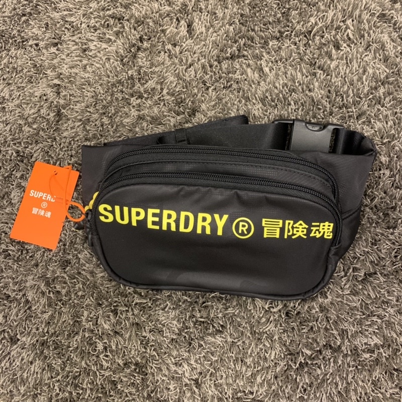 全新現貨 Superdry 極度乾燥 冒險魂 腰包 側背包 霹靂包
