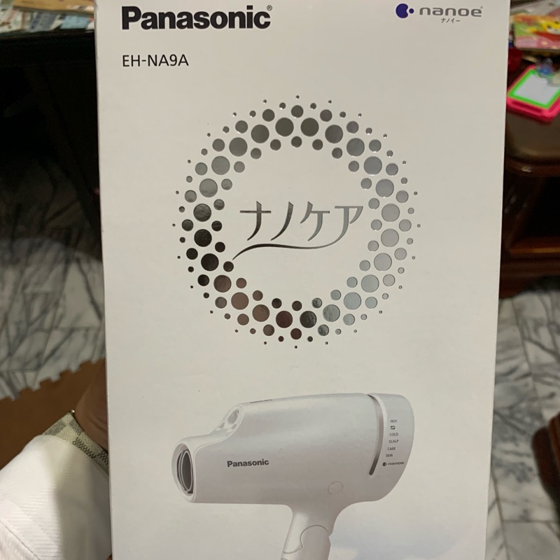 Panasonic Na9a 奈米水離子、速乾、大風量吹風機