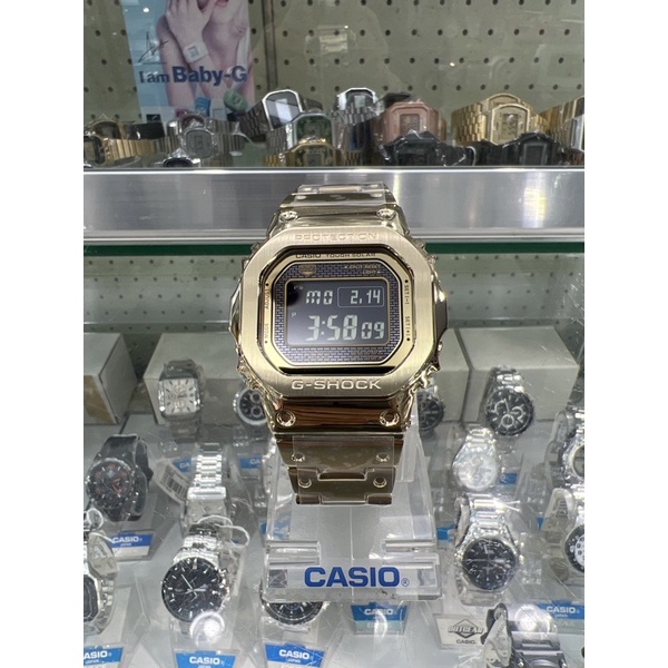 【金台鐘錶】CASIO卡西歐G-SHOCK (全金)不鏽鋼 藍牙 六局電波 太陽能 GMW-B5000GD-9