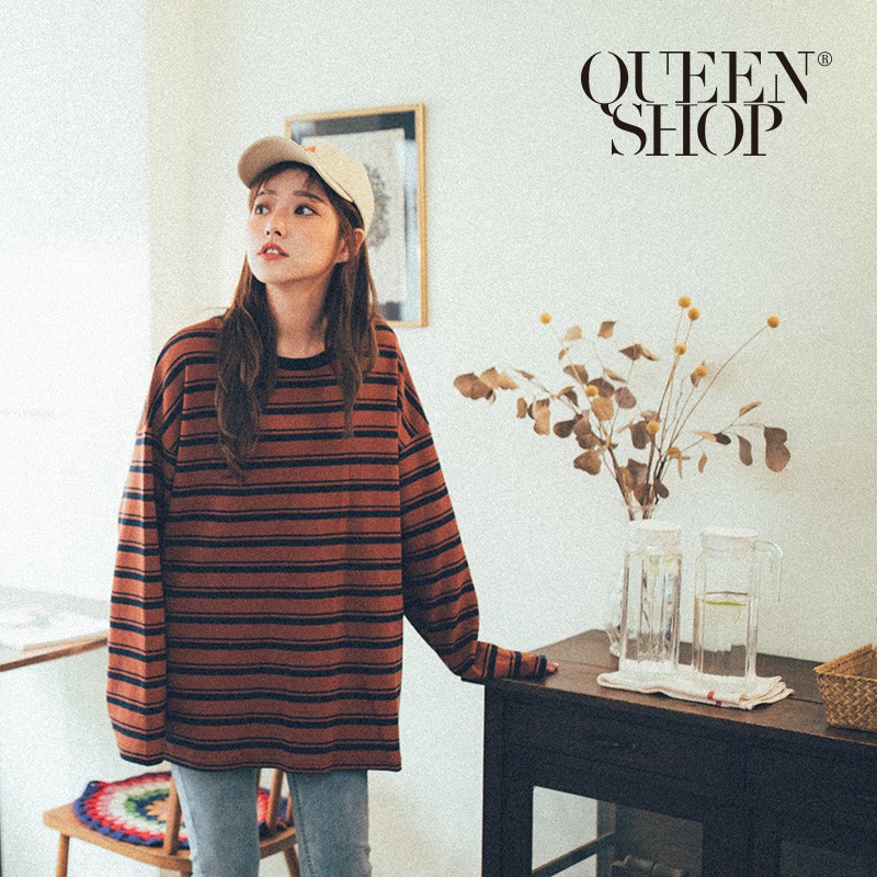 QUEENSHOP 咖啡條紋寬鬆長版上衣 現+預 【01038182】