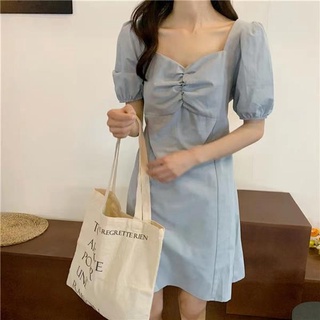 性感洋裝 一字肩 POLO領連身裙 法式復古氣質小裙子收腰顯瘦方領黑色泡泡袖連身裙女MB089-AL1024. 衣時尚