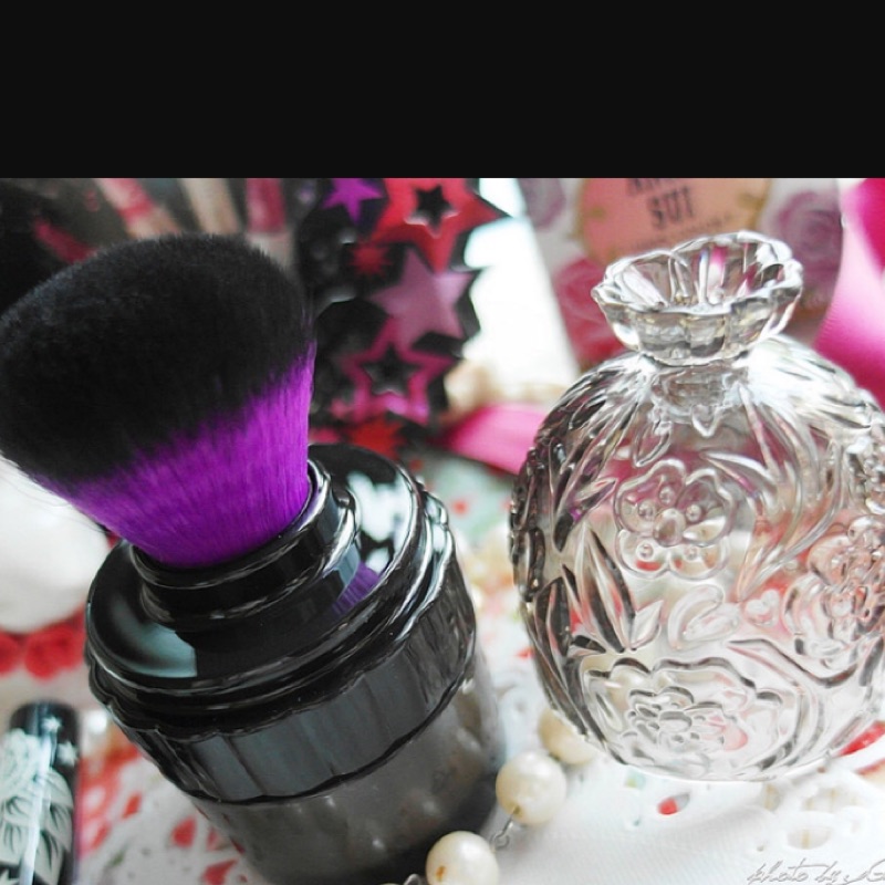 Anna Sui  魔法肌密輕潤粉底 20PA++
