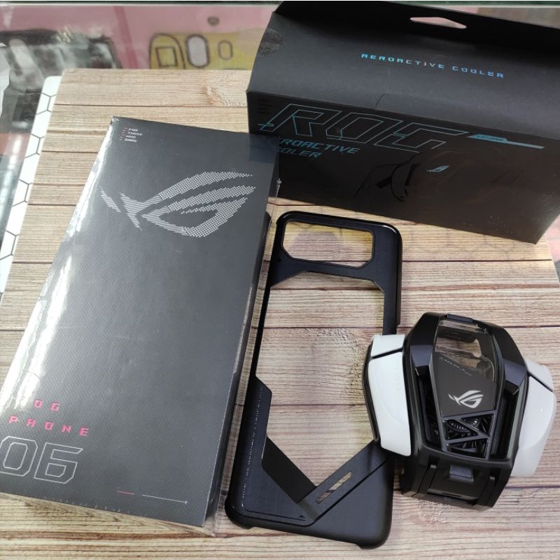 台版可聊聊詢問現貨 其他版本需付訂金預購6個工作天 送原廠風扇Asus Rog6 6pro 電競手機強勢上市 搶先擁有