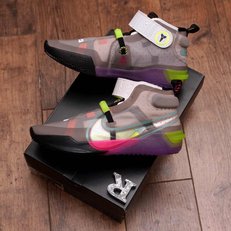kobe off white