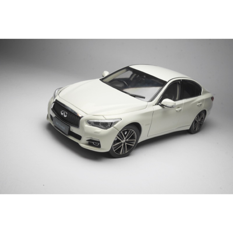 Paudi 陸製 1:18 Nissan Skyline 350gt（ INFINITI Q50 日規右駕 ）普版 白