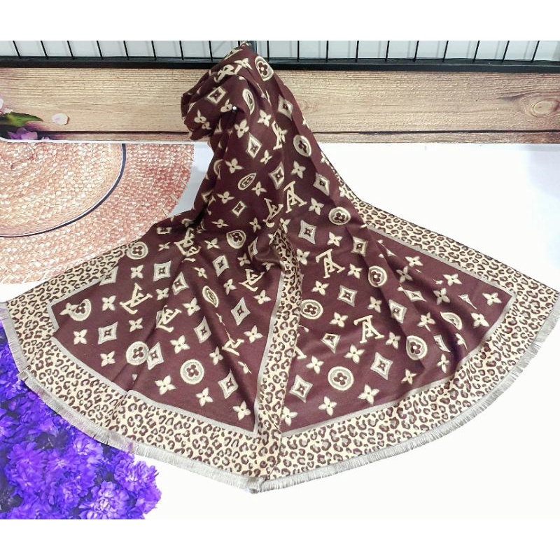 Lv 品牌圍巾 - 美麗的韓式羊絨圍巾 - 高品質廣州進口商品 70x180cm。