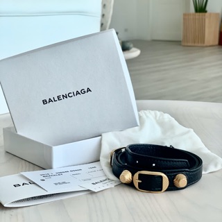 大降價！BALENCIAGA 金釦手環 M號