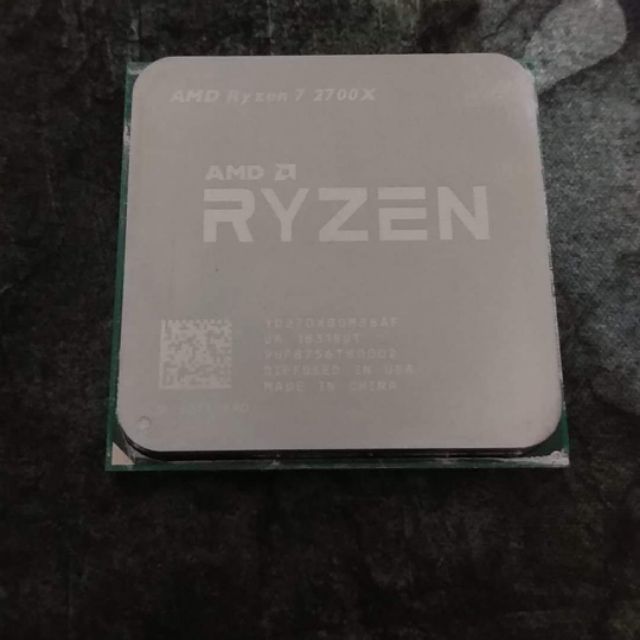 AMD 2700x 含風扇