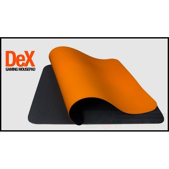 賽睿 SteelSeries Dex 矽膠布質滑鼠墊 320 x 270 x 2 mm(W,D,H)