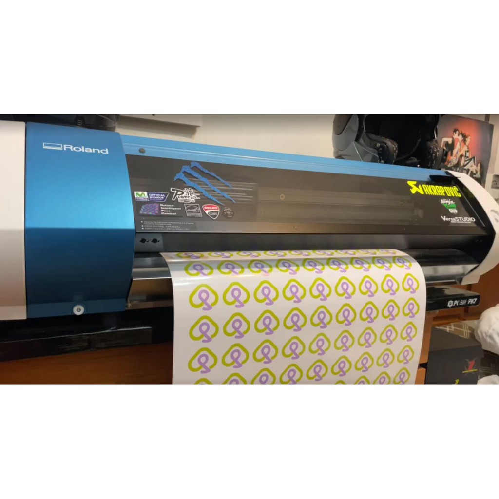 愛台灣車貼 客製化防水貼紙 一個即可製作 電腦刻字 可貼於安全帽 機車 筆電 等貼紙客製化 蝦皮購物