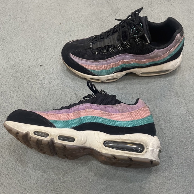Nike air max 95 have a Nike day