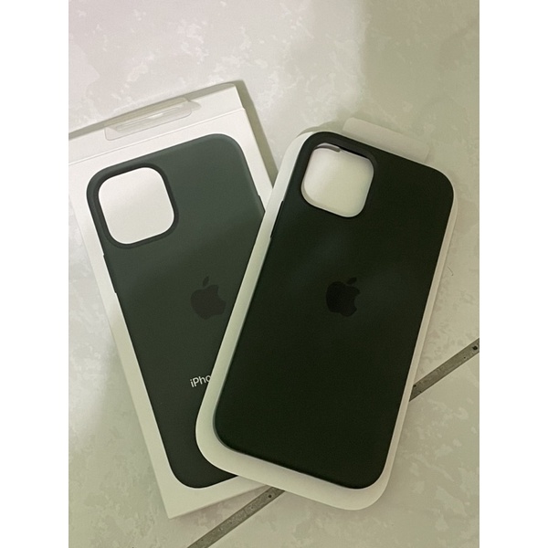 iPhone 12 / 12 Pro 原廠MagSafe 矽膠保護殼（塞普勒斯綠色）