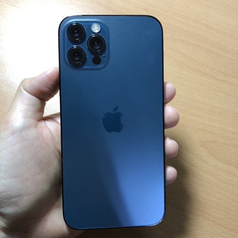 自售 二手 極新 iPhone 12 pro 256G 女用機 含盒 保護貼 手機殼 太平洋藍