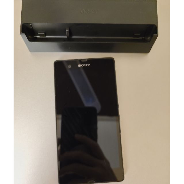 Sony Xperia Z C6602太久沒充電開不了機，當零件機賣（贈原廠充電座）