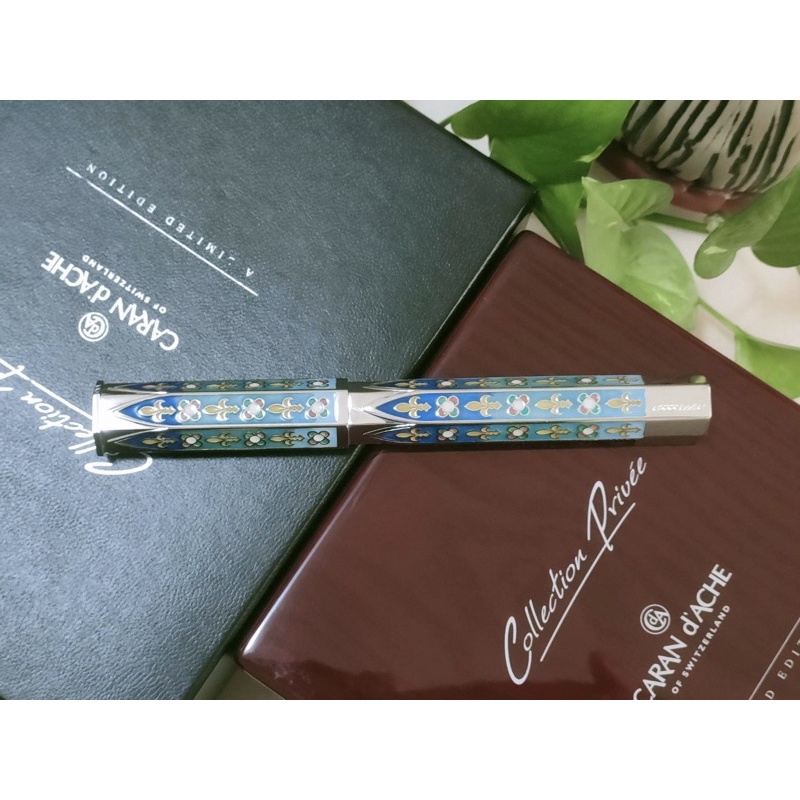 瑞士 卡達 CARAN D'ACHE Ache Gotica 手工漆塗琺瑯 18K金 限量鋼筆（全新）