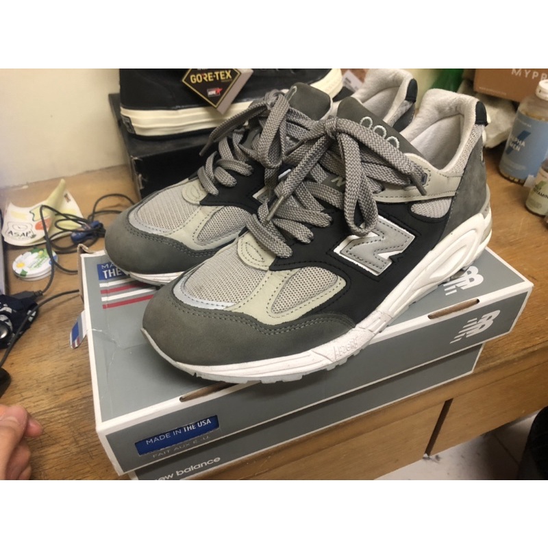 New Balance M990XG2 US8