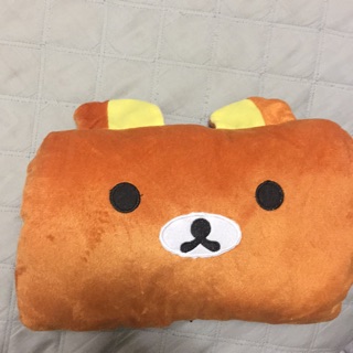全新拉拉熊暖手枕。有拉鏈可儲物