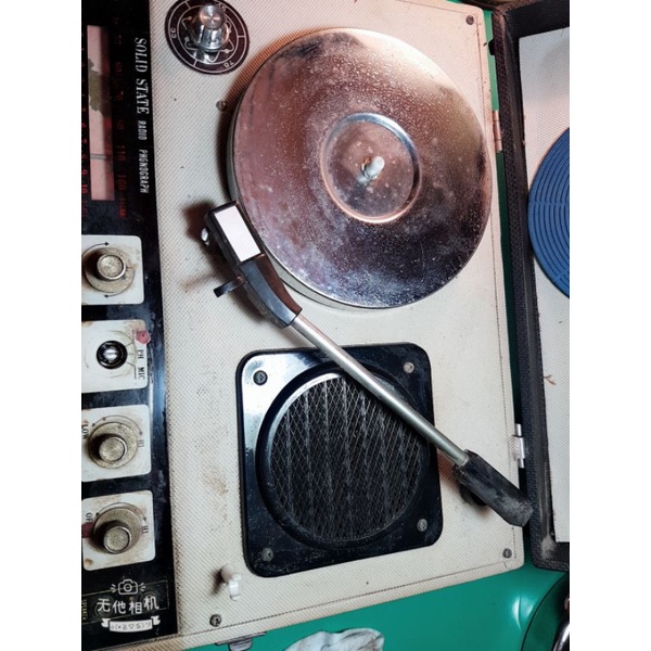 二手舊時代手提黑膠唱盤收音機（哥倫比亞Columbia tr12000f）已測功能正常缺少面板的selector控制轉鈕