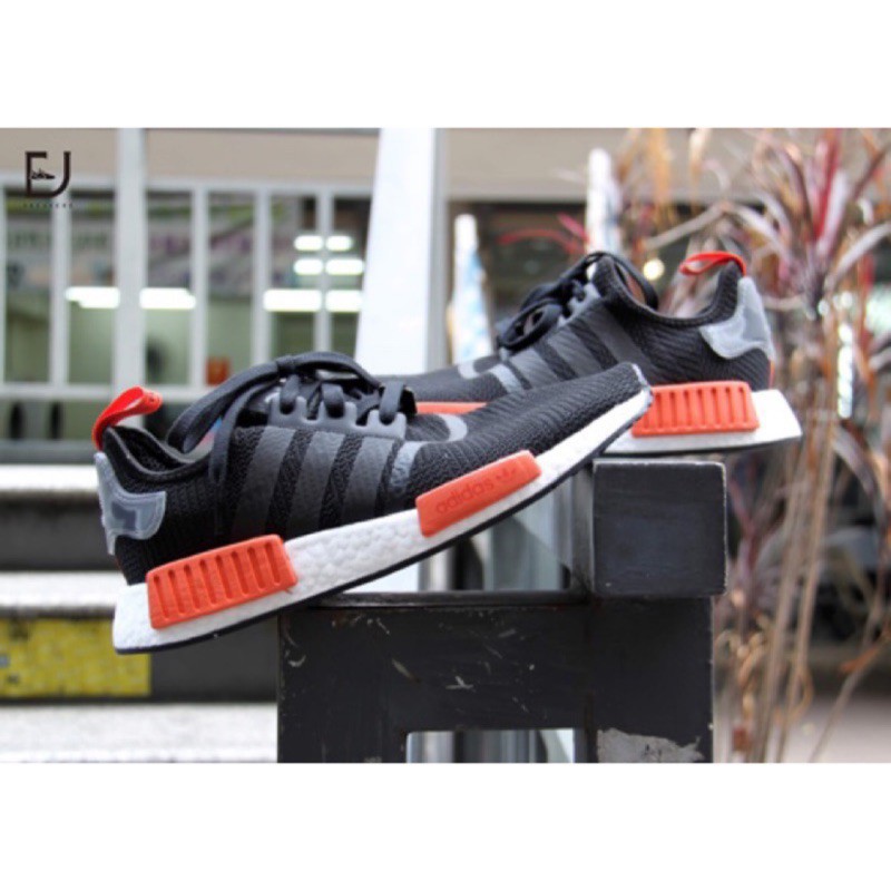 adidas nmd r1 aq0882