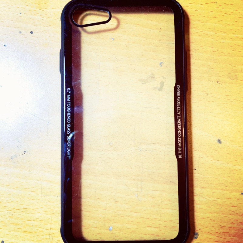 二手 iPhone8 4.7吋 手機殼（黑邊）