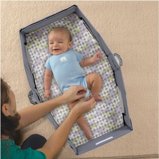 多功能可折疊攜帶式嬰兒床