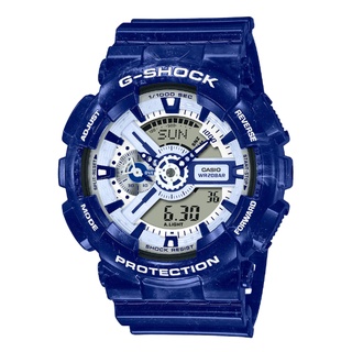 【CASIO 卡西歐】G-SHOCK 精緻青花瓷大圓雙顯錶(GA-110BWP-2A 世界時間)