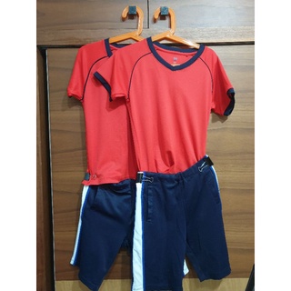 Uniqlo 運動排汗套裝 雙胞胎 二手衣物 尺寸110 & S號 紅色上衣&藍色短褲