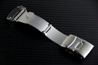 168錶帶配件/超值!適用收尾(錶 扣 端 寬度20mm)之皮錶帶的不鏽鋼單折安全錶扣 保險扣