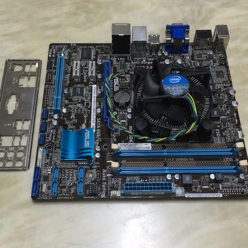 二手主機板ASUS P8H61，測試良品，含檔板和CPU i3-2100，只賣2400元