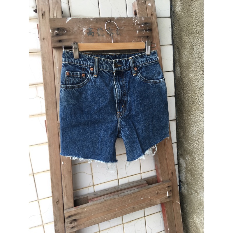 W27 高腰 505 牛仔短褲 二手Levi's 高腰短褲 反折短褲 二手 丹寧牛仔褲 夏日必備 蜜大腿 顯瘦 高磅