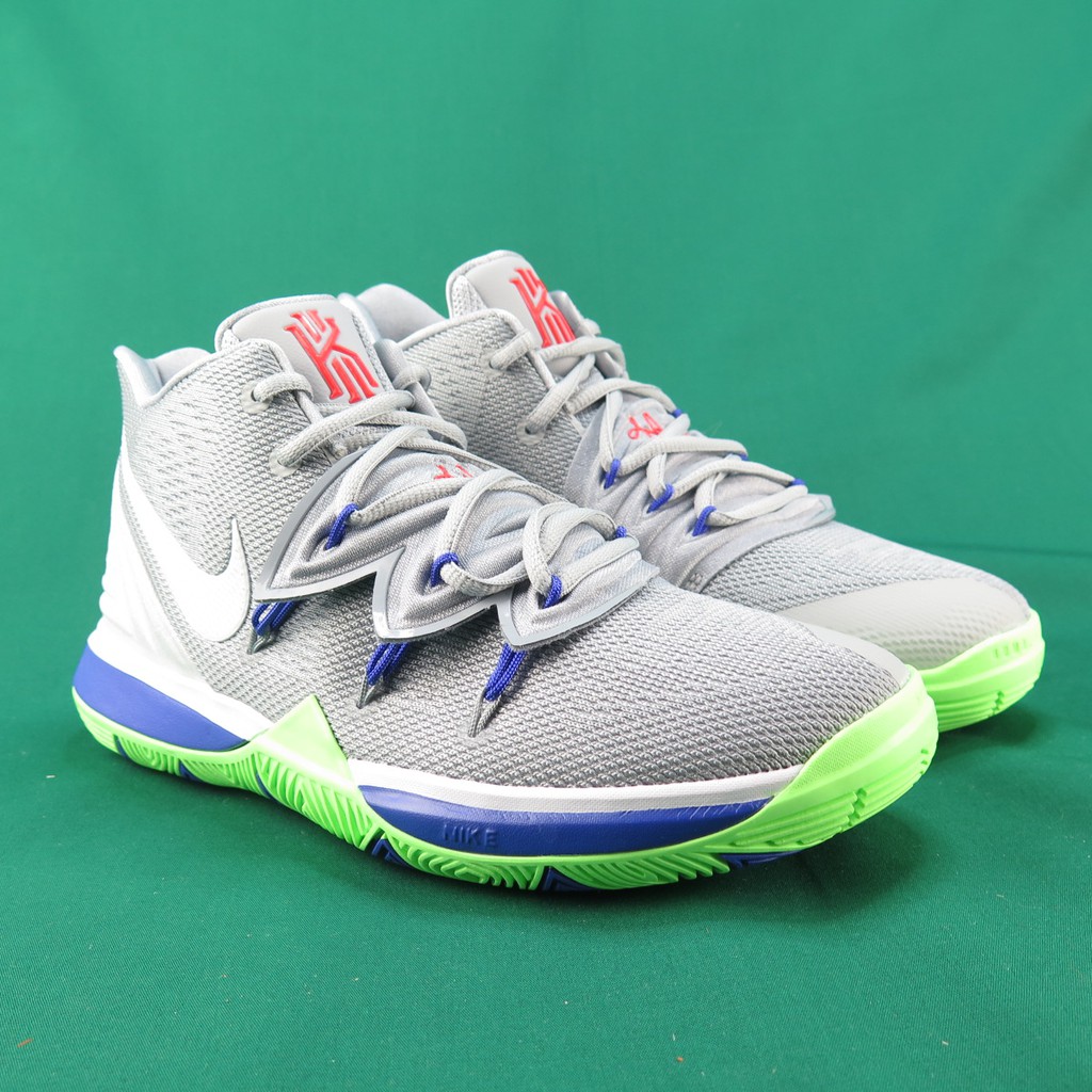  BASKET Sepatu Nike Kyrie 5 BHM White Premium original