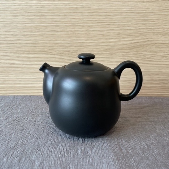 陶作坊 │ 大滿足壺(黑) 400cc/大容量茶壼/陶製/ 超值商品