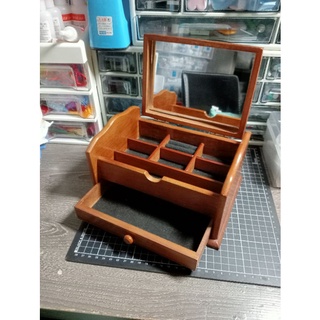 《雜貨》二手 全新 耳環戒指項鍊飾品 復古收納盒 年代感 實木首飾收納盒 語錄小掛牌 吊牌 浮誇 蝴蝶外觀設計 太陽眼鏡