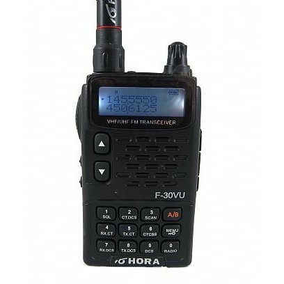 "萊特茵精品工房" HORA F-30 雙頻/雙顯 UHF/VHF 手持對講機 無線電 出遊 登山 車聚