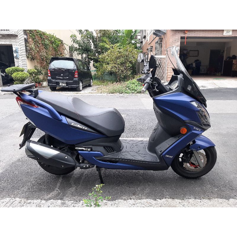 光陽g Dink 300 頂客重機代步車路權車 蝦皮購物