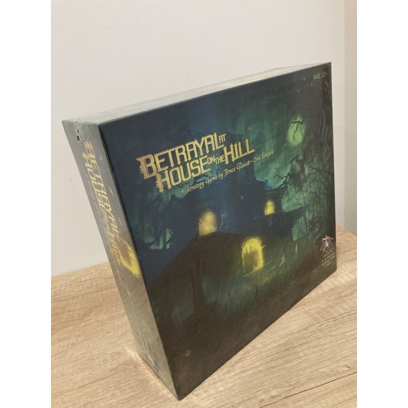 山中小屋全新正版英文（BETRAYAL AT HOUSE OF THE HILL）