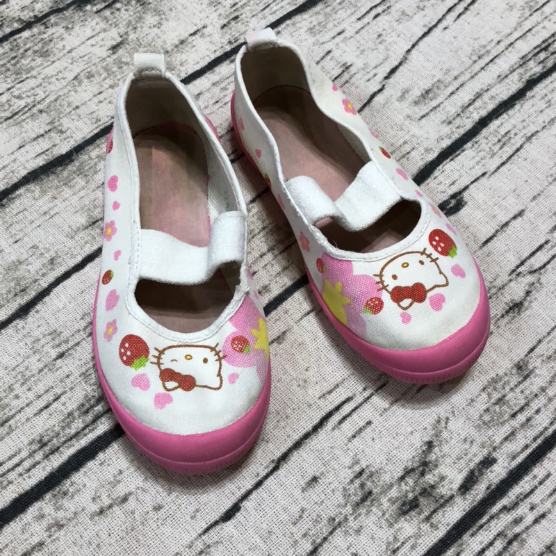 編號1055 二手童鞋買一送一女童ASAHI日本製kitty幼兒園室內鞋