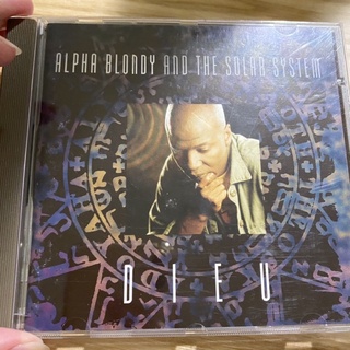 喃喃字旅二手CD《ALPHA BLONDY-AND THE SOLAR SYSTEM DIEU》1994