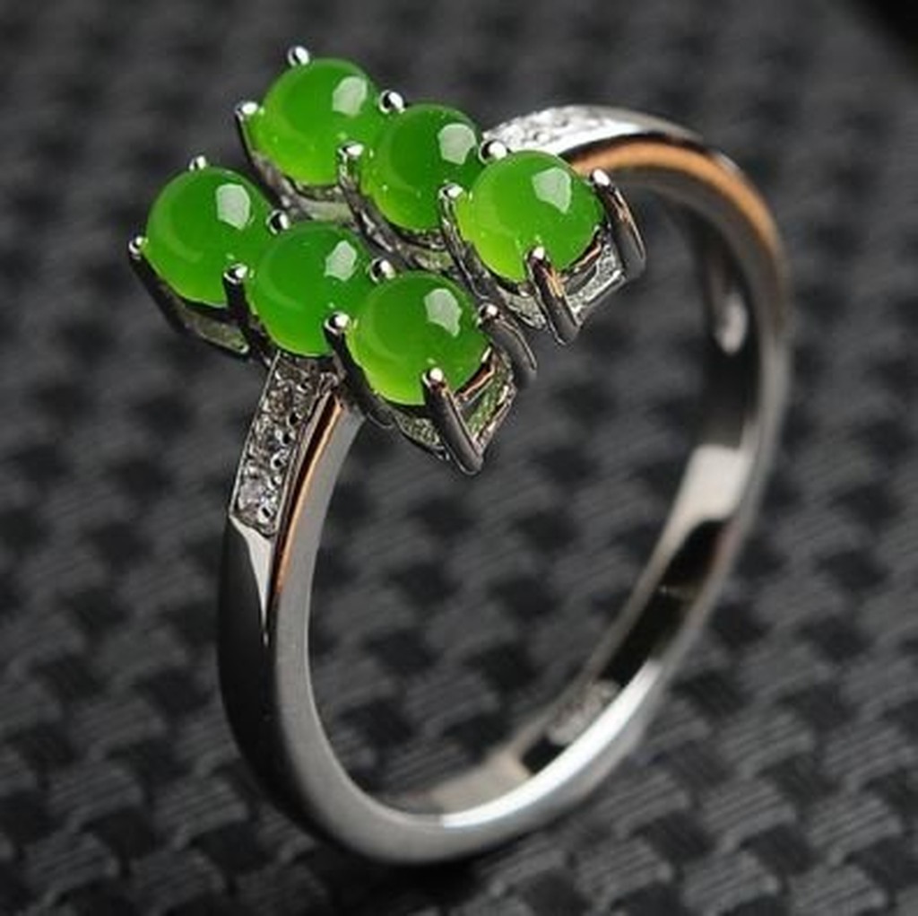 女人要有錢原創925銀鑲嵌天然菠菜綠碧玉蛋面戒指 正品和田玉女款手飾銀指環