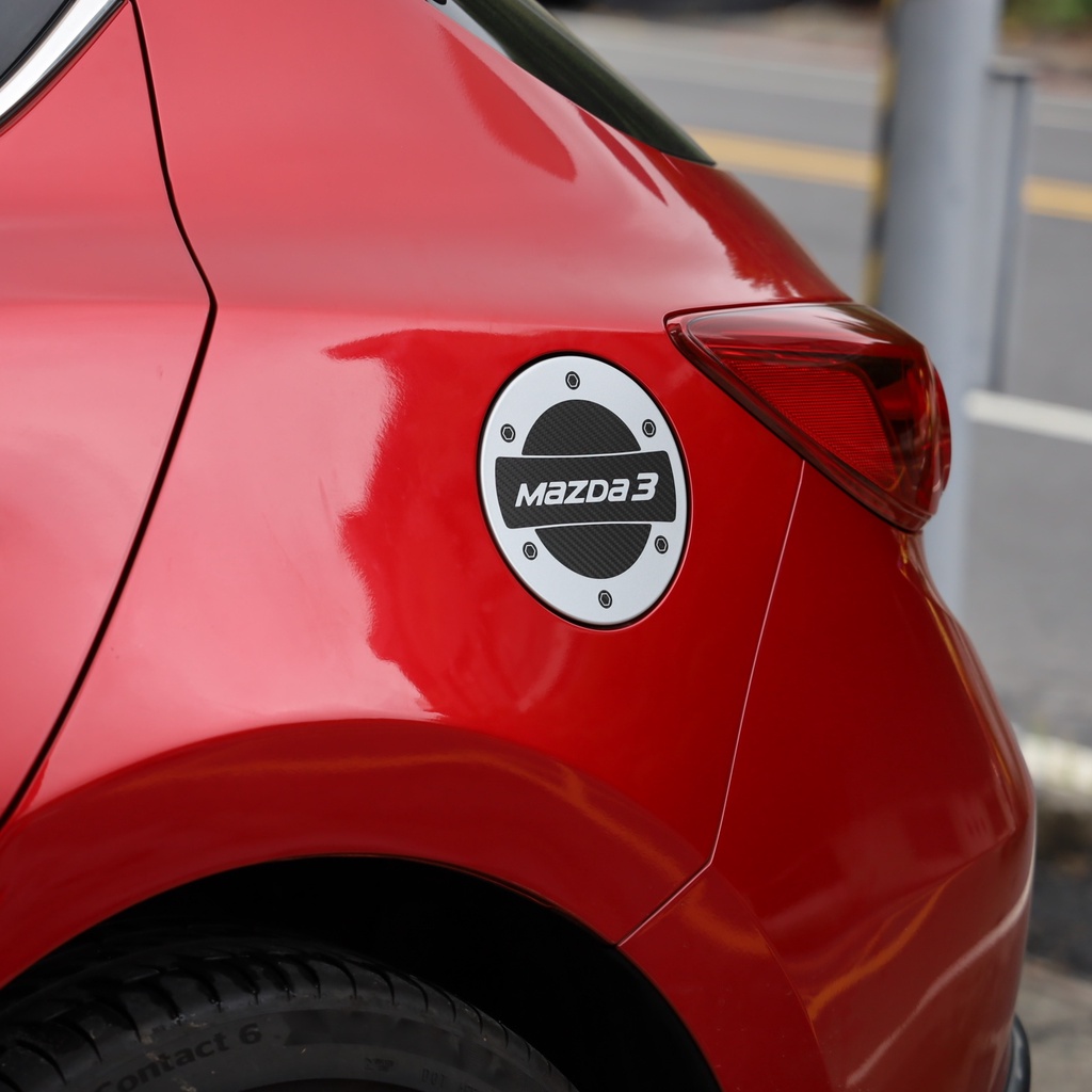 Mazda3 3代【油箱蓋類金屬卡夢貼】不殘膠  3M 2080車貼專用膠膜