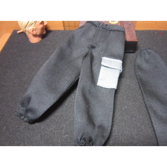 RJ3休閒部門 mini模型1/6黑色八分軍裝工作褲一件(灰腿袋) Y款