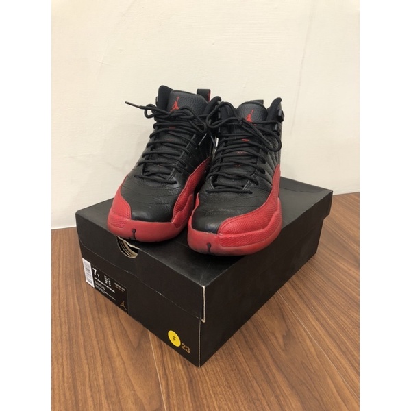 Air Jordan 12代黑紅